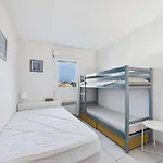 3 Pieces En Bord De Avec Terrasse Et Parking, 6 Personnes - Fr-1-423-293