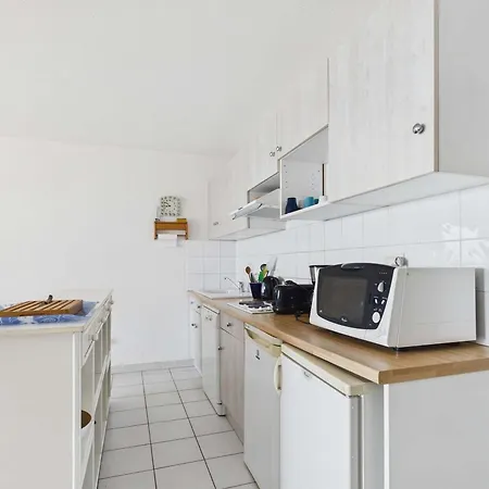 3 Pieces En Bord De Avec Terrasse Et Parking, 6 Personnes - Fr-1-423-293